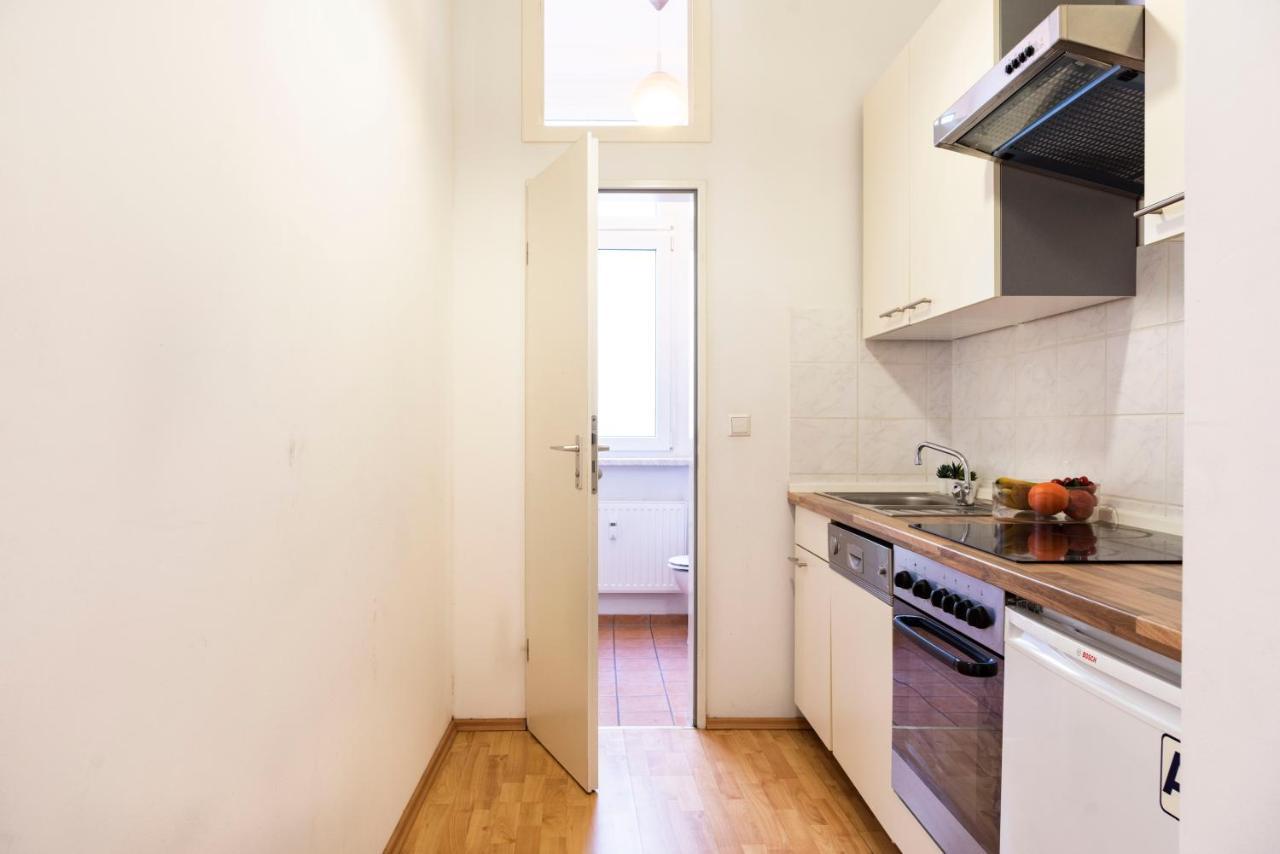 Cosy 2 Bedroom Apartment For 8 In Berlin Neukolln Exterior photo